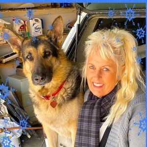 Meet your Posher, Debbie